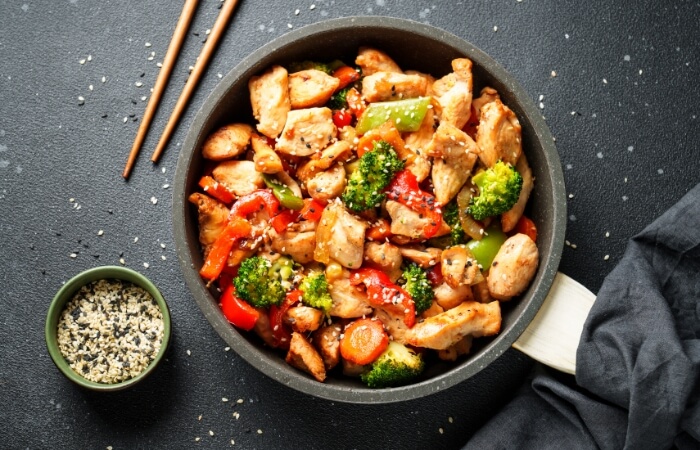 Stir-Fried Chicken and Broccoli